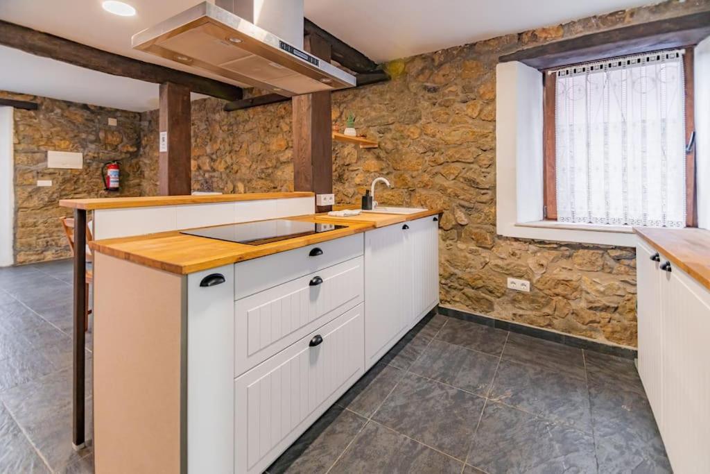 Precioso Piso Estilo Rustico A 10 Min De Santander Apartamento Camargo Exterior foto